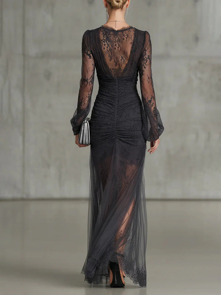 ELSPETH | ELEGANT LACE EVENING GOWN